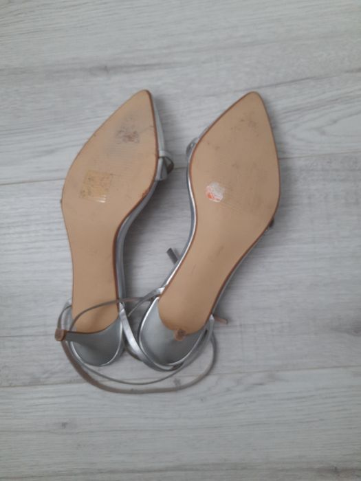 Eleganckie buty na obcasie 38