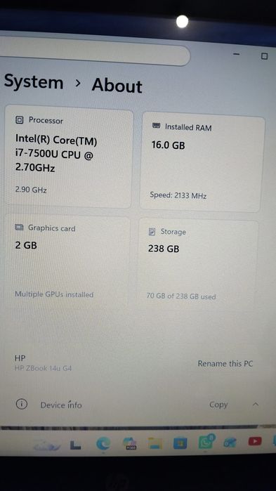 HP Zbook com tela sensível ao toque de 14 polegadas, processador Intel Core i7 de 7ª geração, 8 GB de RAM, SSD de 256 GB com carregador.