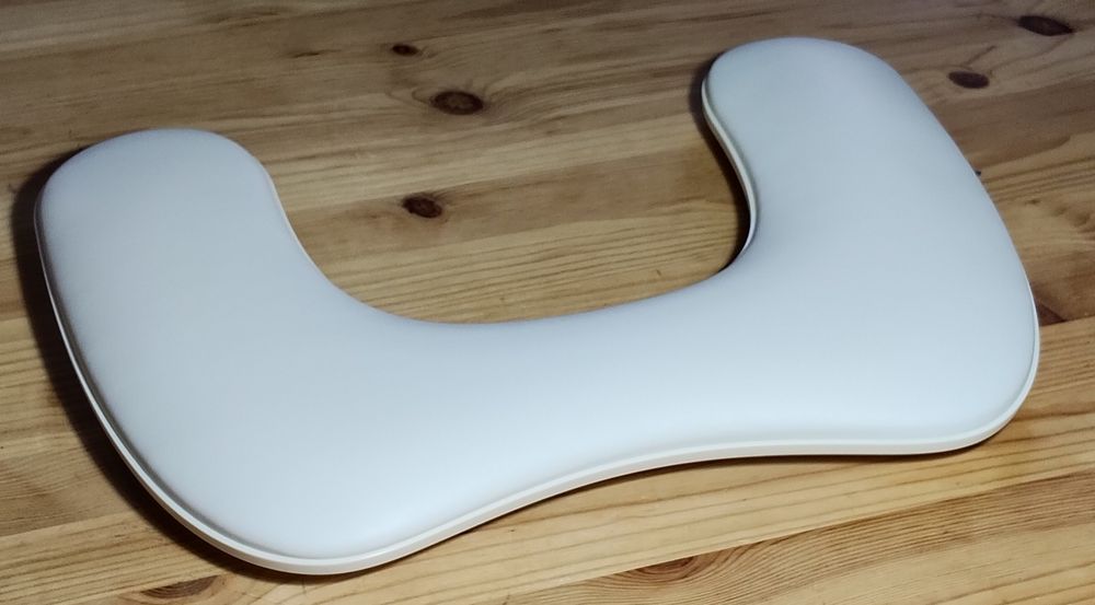 Apoio de braço manicure (novo na caixa) tenho 2