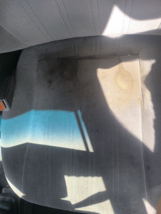 Carro sujo? Deixo como novo!
