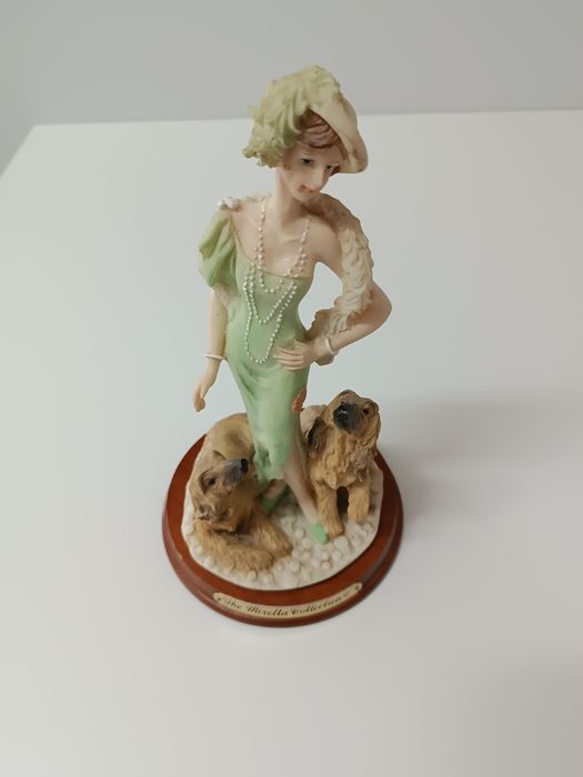 Figurka La Verona Collection - Dama z psami