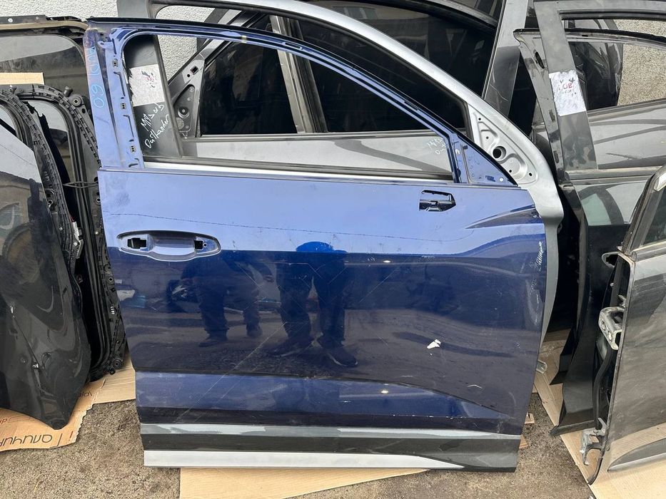 Дверка передня права / дверь передняя правая AUDI Q3 83A 2019 -