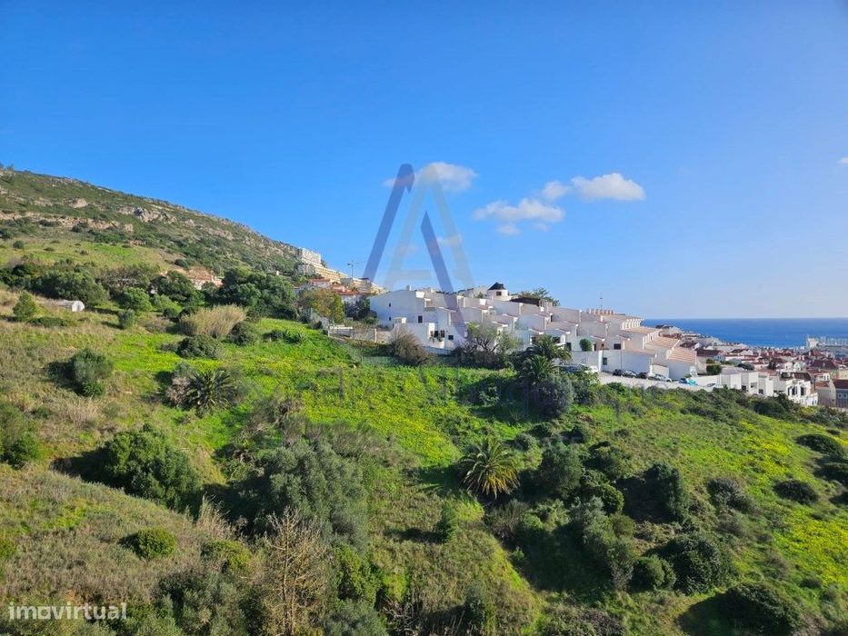 Apartamento T1 com Vista Mar e Terraço na Vila de Sesimbra!