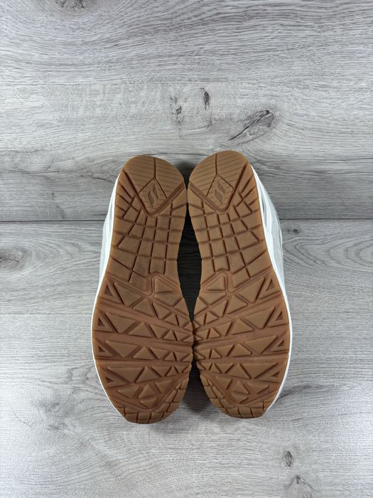 Skechers жіночі кросівки 40 розмір