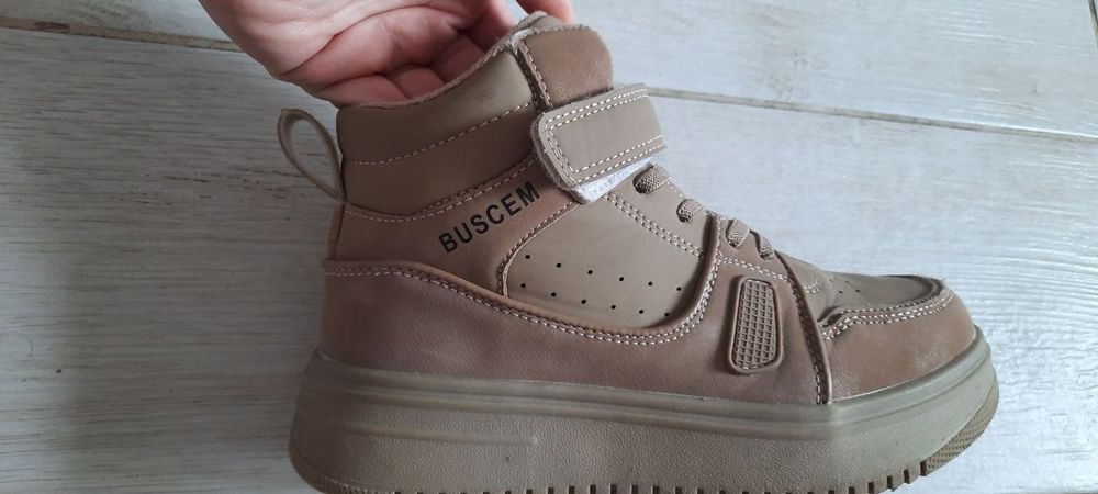 Кросівки,черевики,ботинки 35