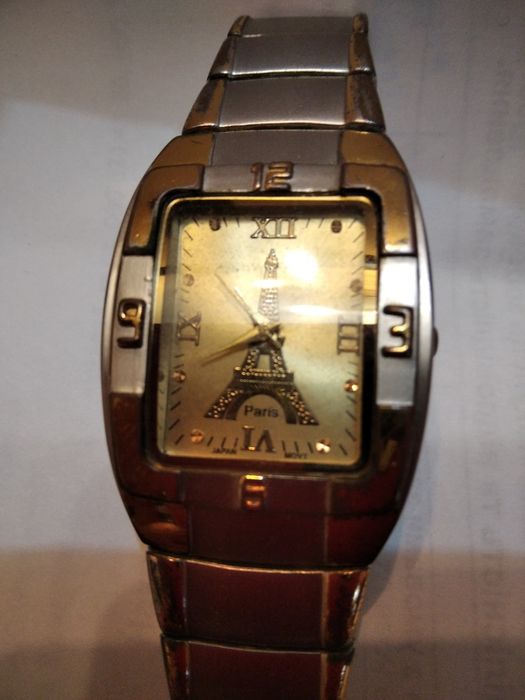 Продаю мужские часы наручные