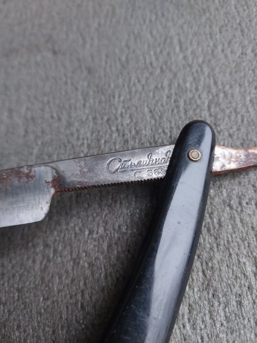 Небезпечна бритва boker