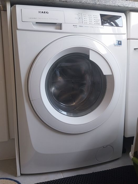 Vendo máquina lavar roupa AEG lavamat autosense Technology