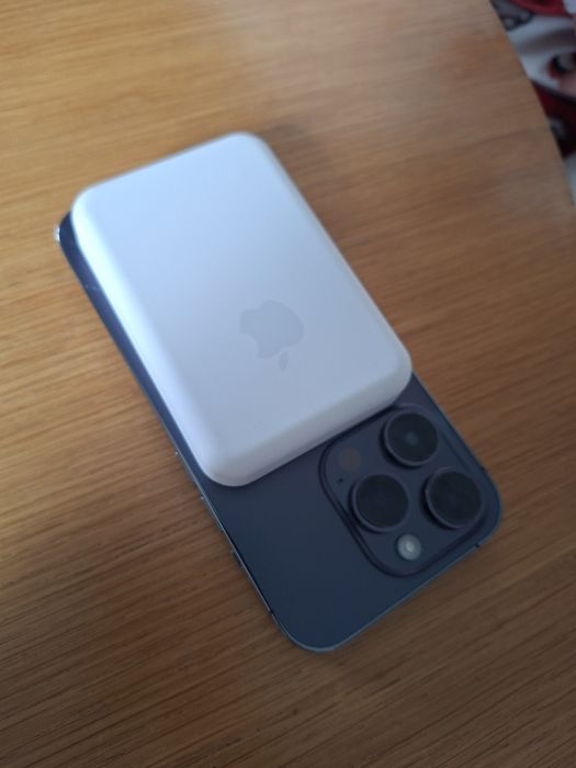 Ładowarka powerbank apple magSafe iphone