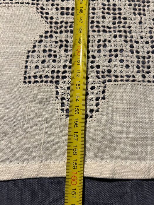 Toalha rectangular em bordado de crivo