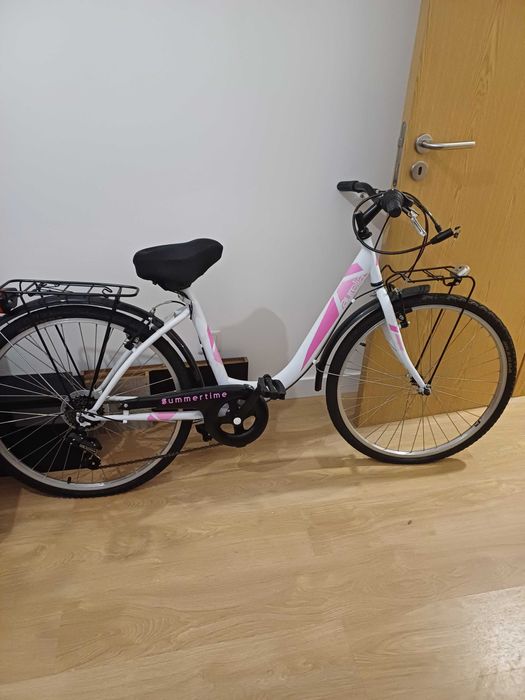 Vendo bicicleta nova