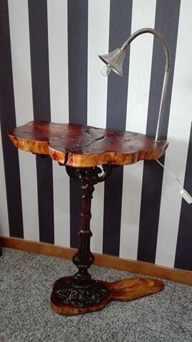 Mesa em ferro fundido e Madeira