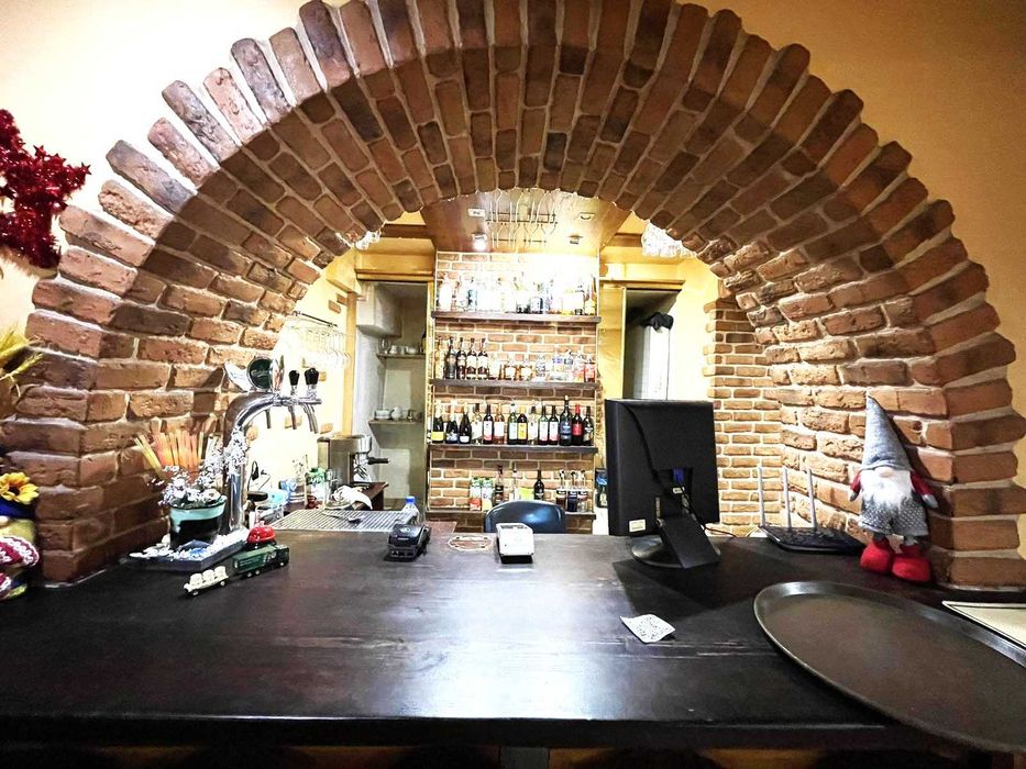 Продаж кафе + тераса на бульварі Вацлава Гавела, 49