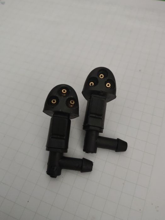 Форсунки омывателя лобового стекла