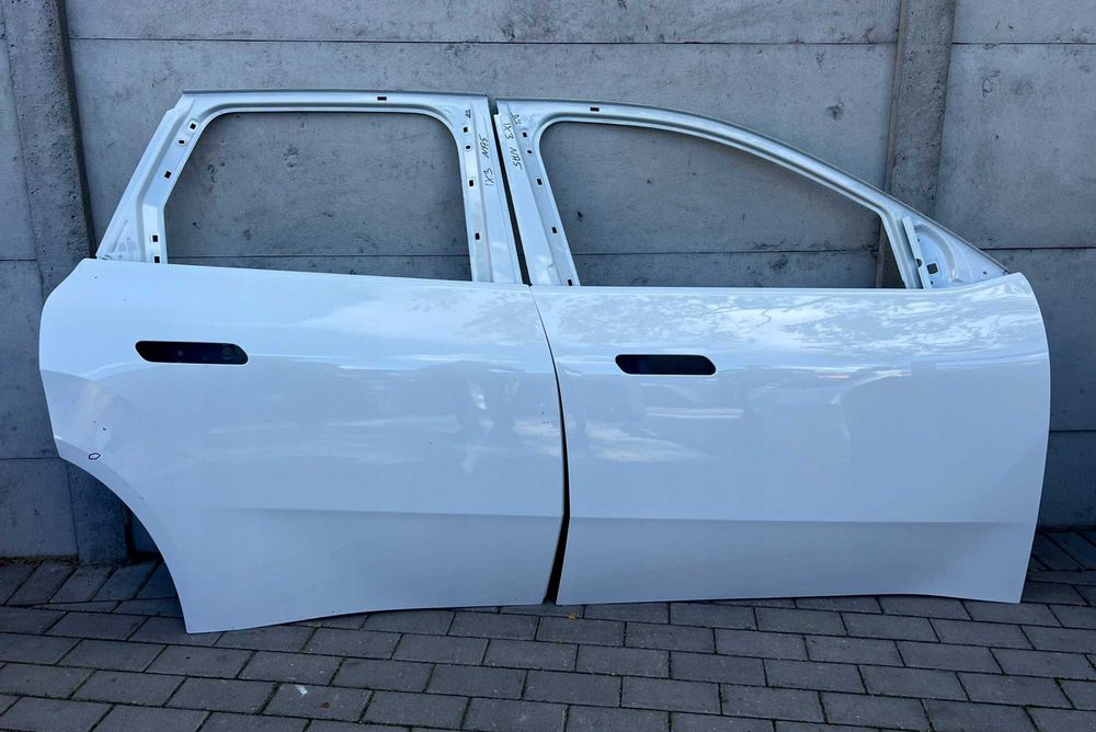 Дверь правая задняя передняя Bmw iX3 NA5 шрот разборка наличие