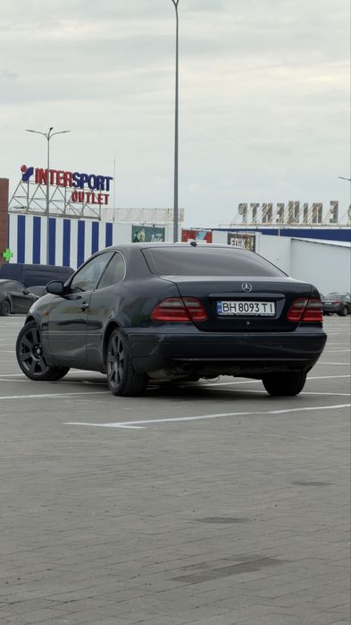 Mercedes-Benz CLK 320 Автомат 3.2 газ бенз