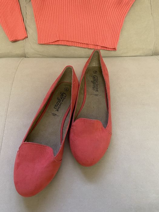 Нові Балетки 38-37 розміру,на вузьку ногу