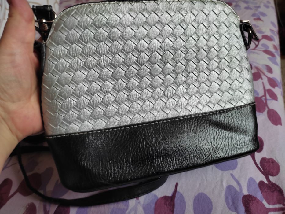 Крос -боді, дівчача сумка через плече