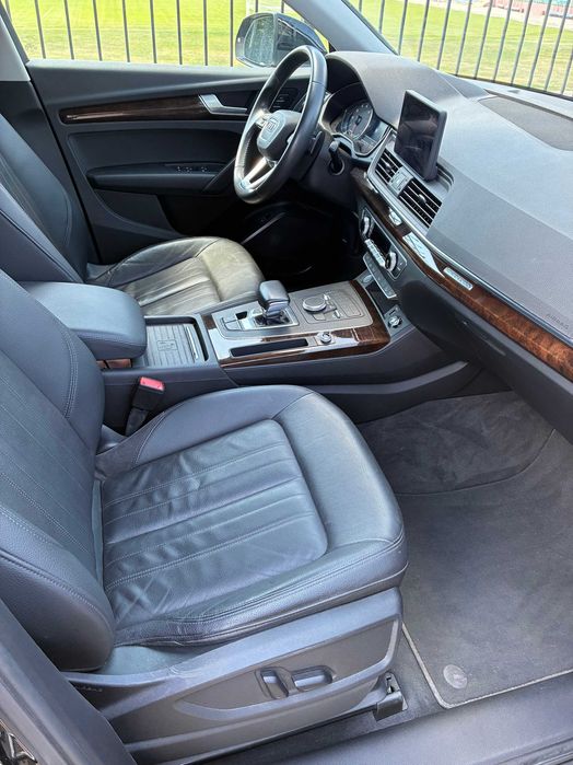 Audi Q5 Titanium Premium 45 Tfsi Quattro S Tronic 2020 Black 2.0L