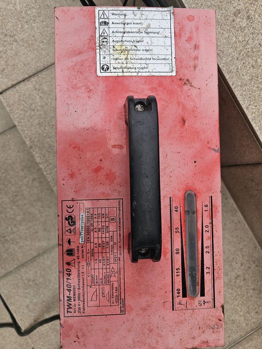 Spawarka elektrodowa TWM-40/140