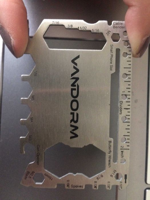 Cartão multi ferramentas  5€