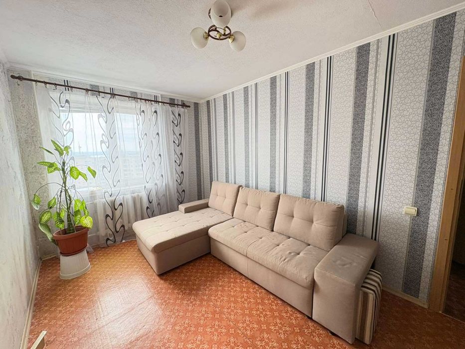 Продам 3-х комнатную видовую, крупногабаритную квартиру .