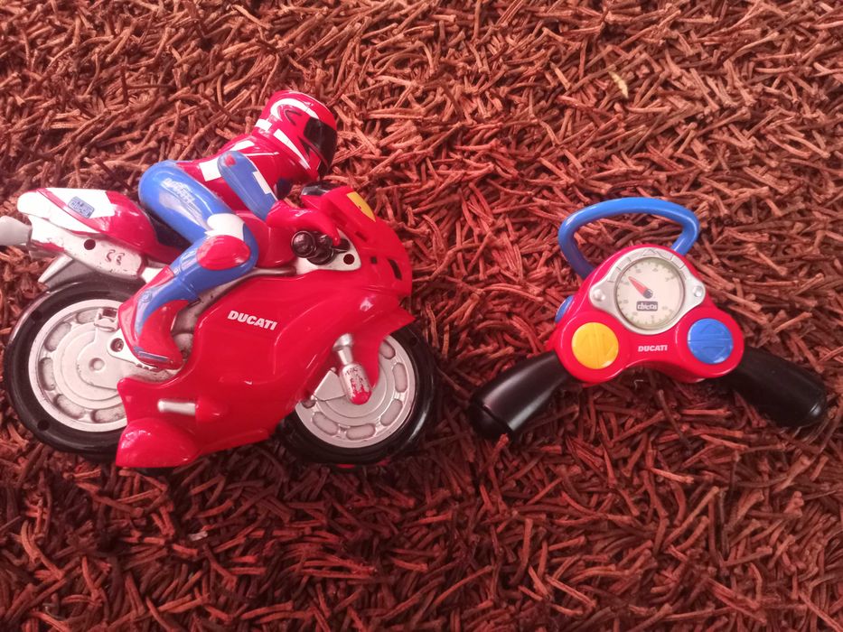 Moto de brincar telecomandada