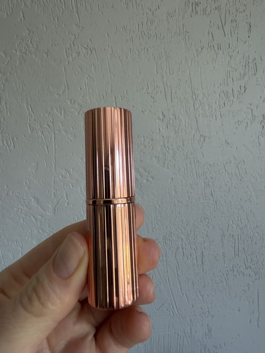 Помада Charlotte Tilbury Matte Revolution, Pillow Talk Medium