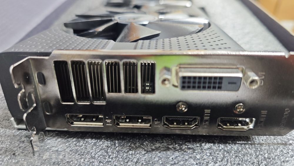 Відеокарта Sapphire Radeon RX 470 Nitro+ 4GB