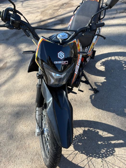 Мотоцикл Geon   X-Road Light  200 кубів