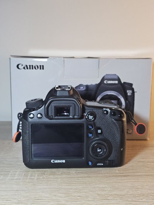 Canon EOS 6D + Canon 50mm f1.8 STM + Canon 28mm f2.8