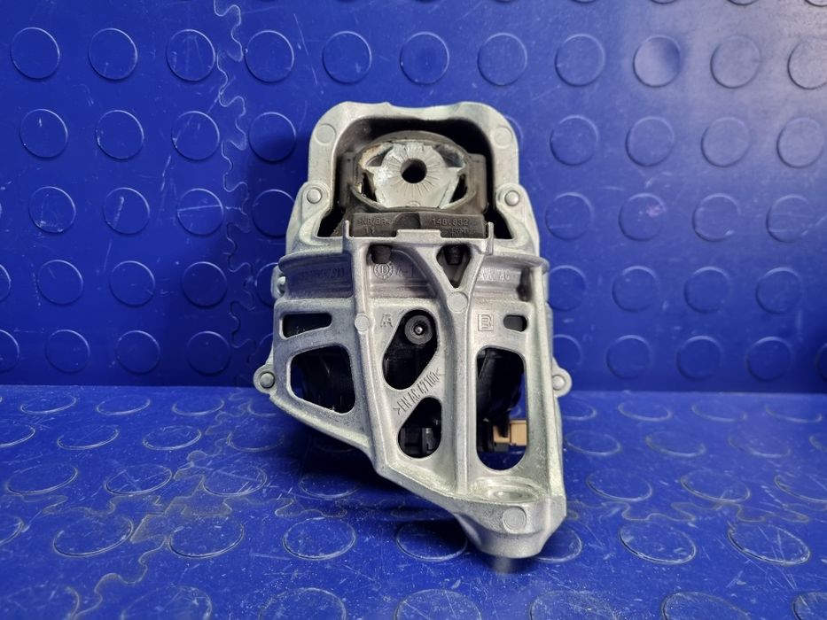 PODUSZKA łapa silnika lewa AUDI Q7 4M A4 B9 A5 F5 2.0 TFSI oryginał