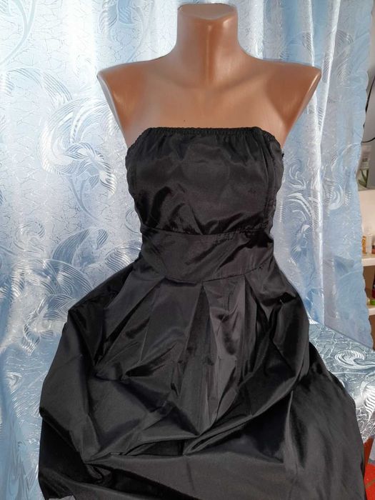 Продам плаття чорного кольору