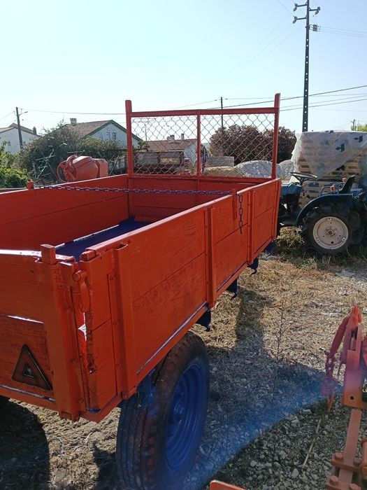 Reboque agrícola 2.5 T