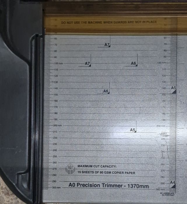 Guilhotina para papel A0