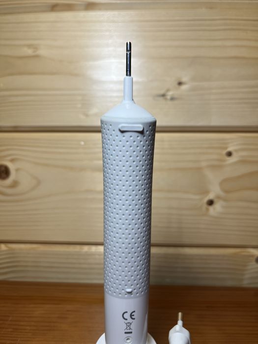 Escova de dentes elétrica Oral B