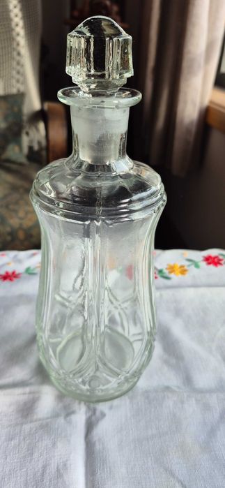 Garrafa de vidro antiga com gravação ROMARIZ