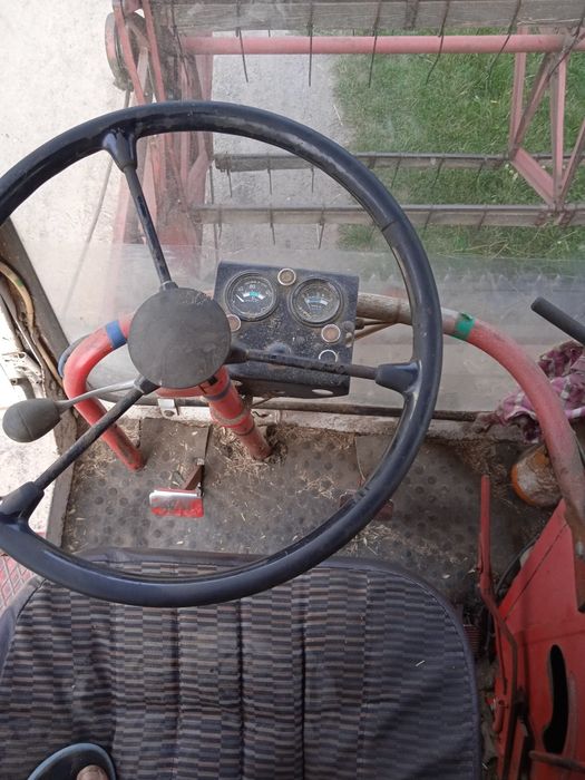 Комбайн Massey Ferguson 87