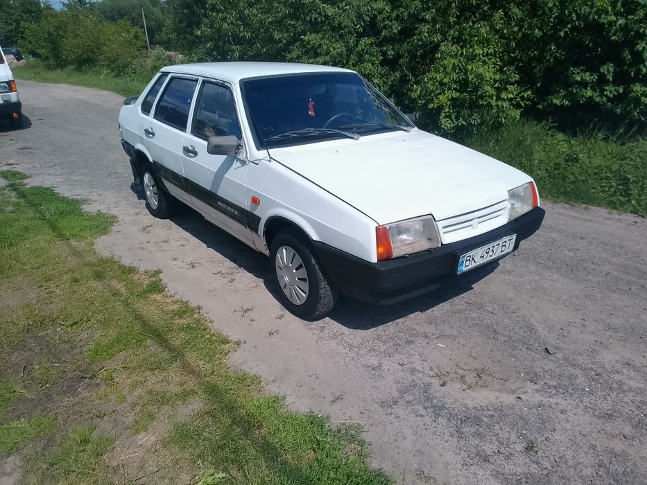 Продам ВАЗ 21099 1,5 бензин