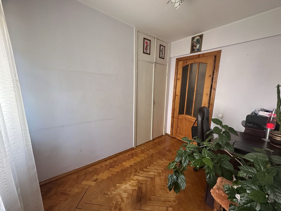 Продаж 3к квартири проспект Степана Бандери Тернопіль