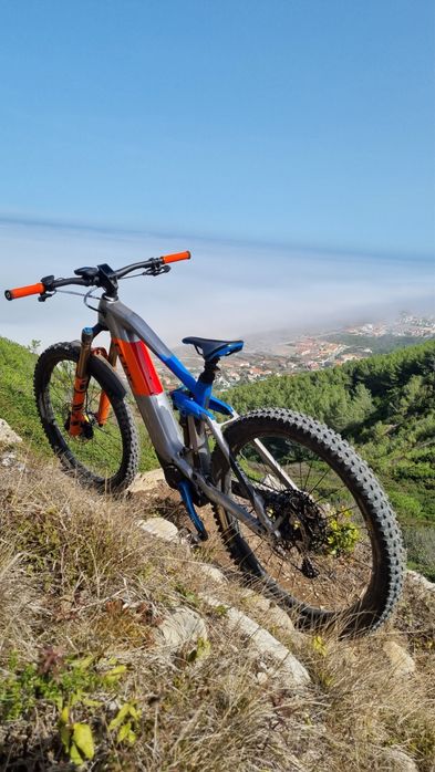 Cube Stereo 160 action team