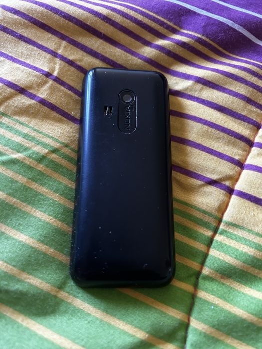 Telemóvel Nokia 220