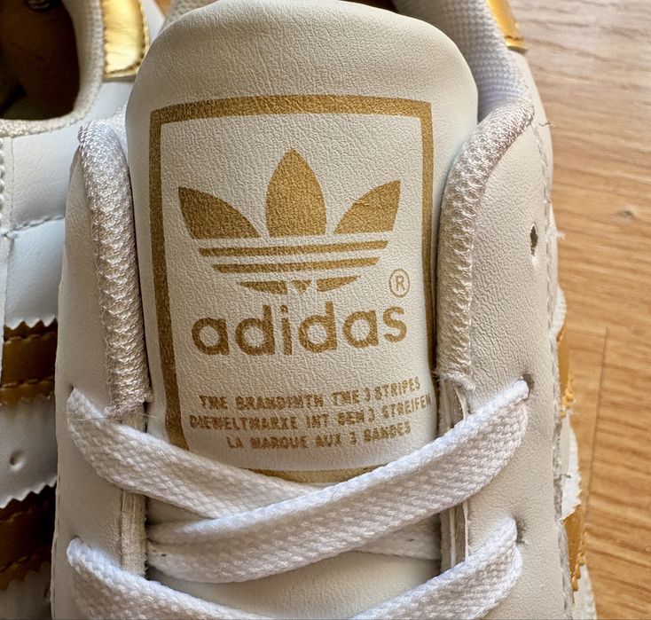 Adidas Superstar