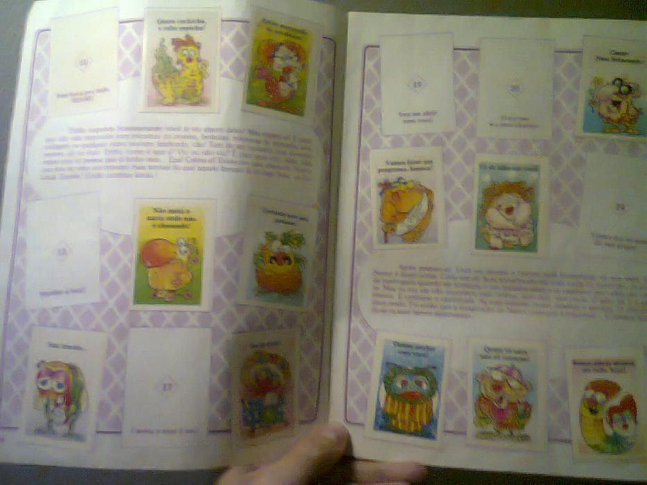 Caderneta os monstrinhos divertidos incompleta