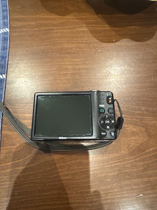 Camera Point & Shoot Nikon Coolpix L25