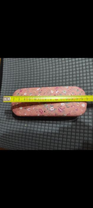 Etui twarde na okulary