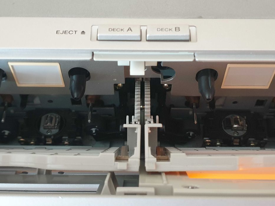 Mini wieża SONY CMT-CP2W Hi-Fi - klasyk 100% sprawna !