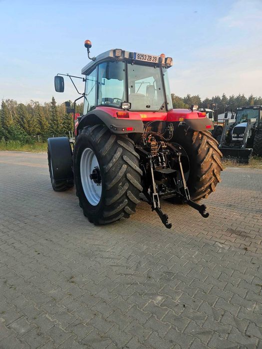 Ciągnik Massey Ferguson 8220