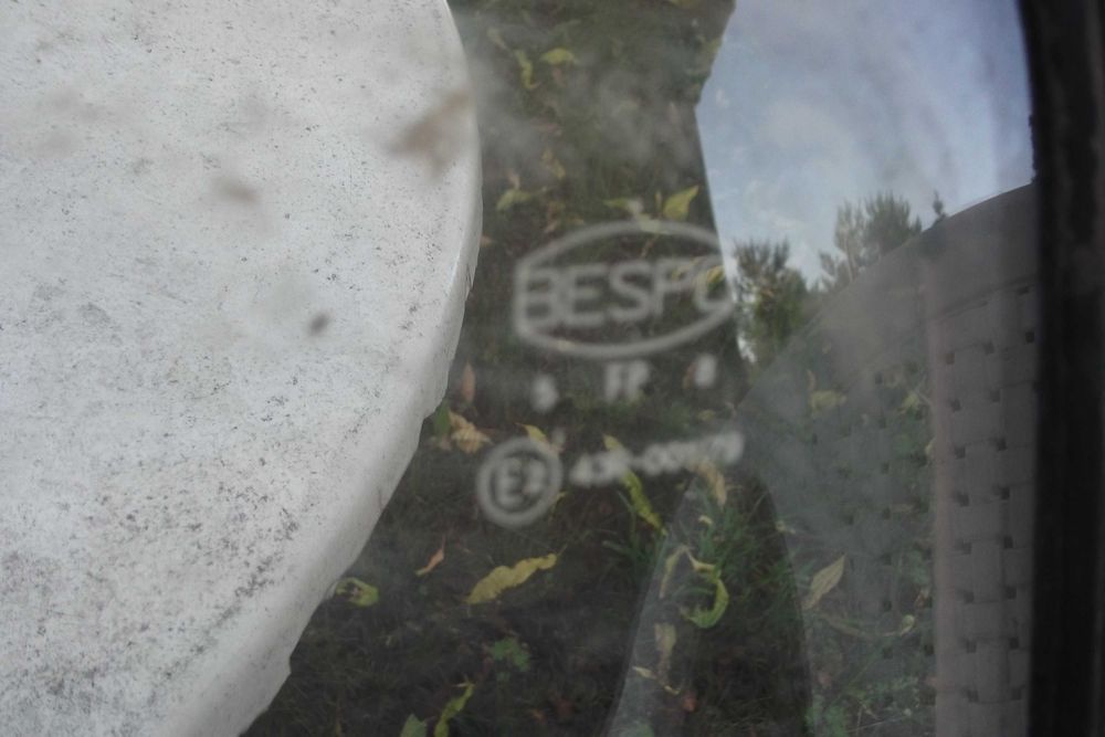 Fiat 126 p szyba przód bespo