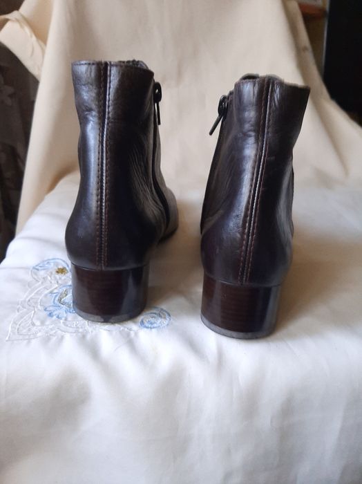 Нові шкіряні  черевики 38-39р. Німеччина.